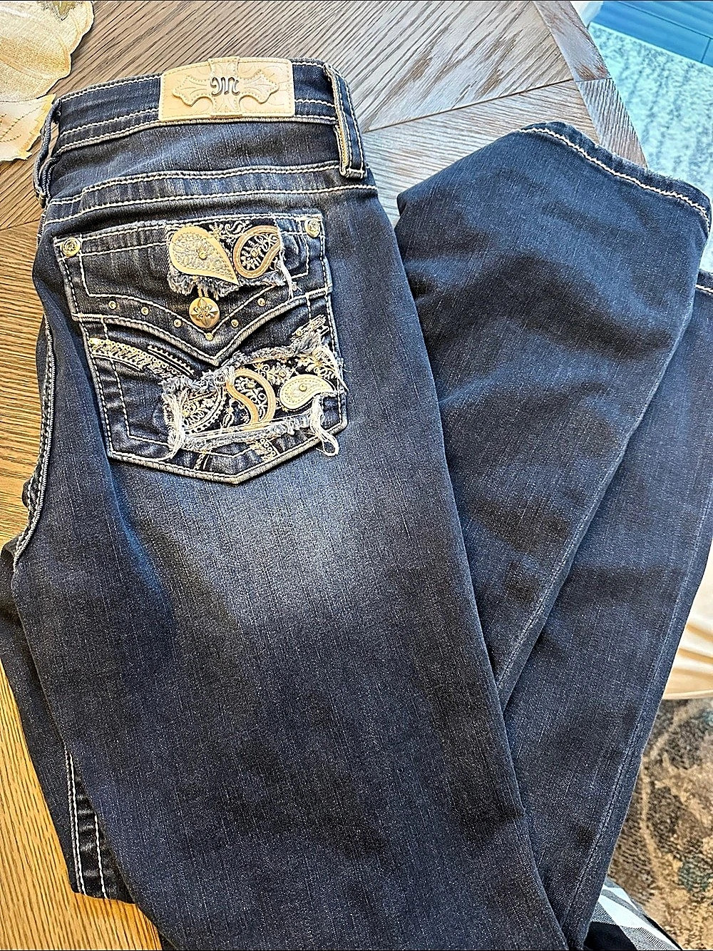 Miss Me Mid-Rise Paisley Peekaboo Pocket Bootcut Jeans Blue Waist 31